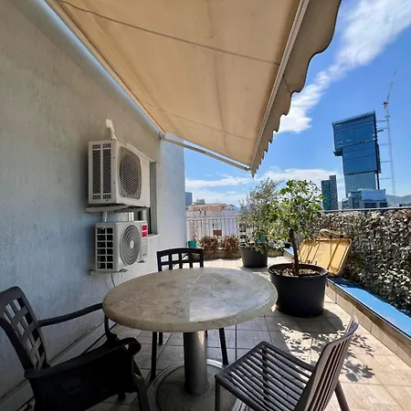 아파트 Flori Penthouse Center P2
